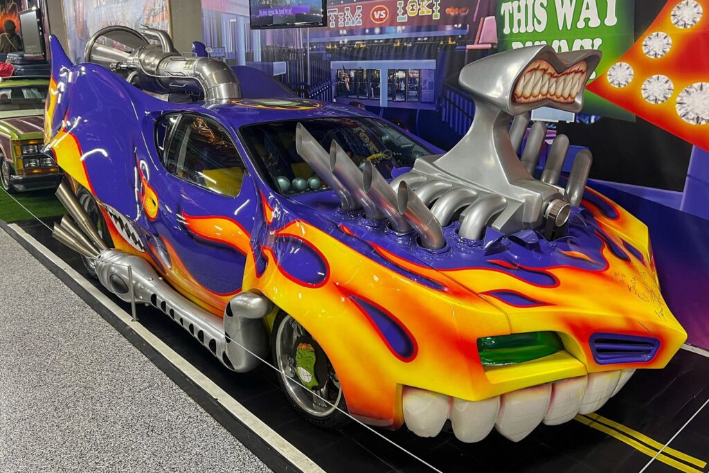 2004 holden monaro 1